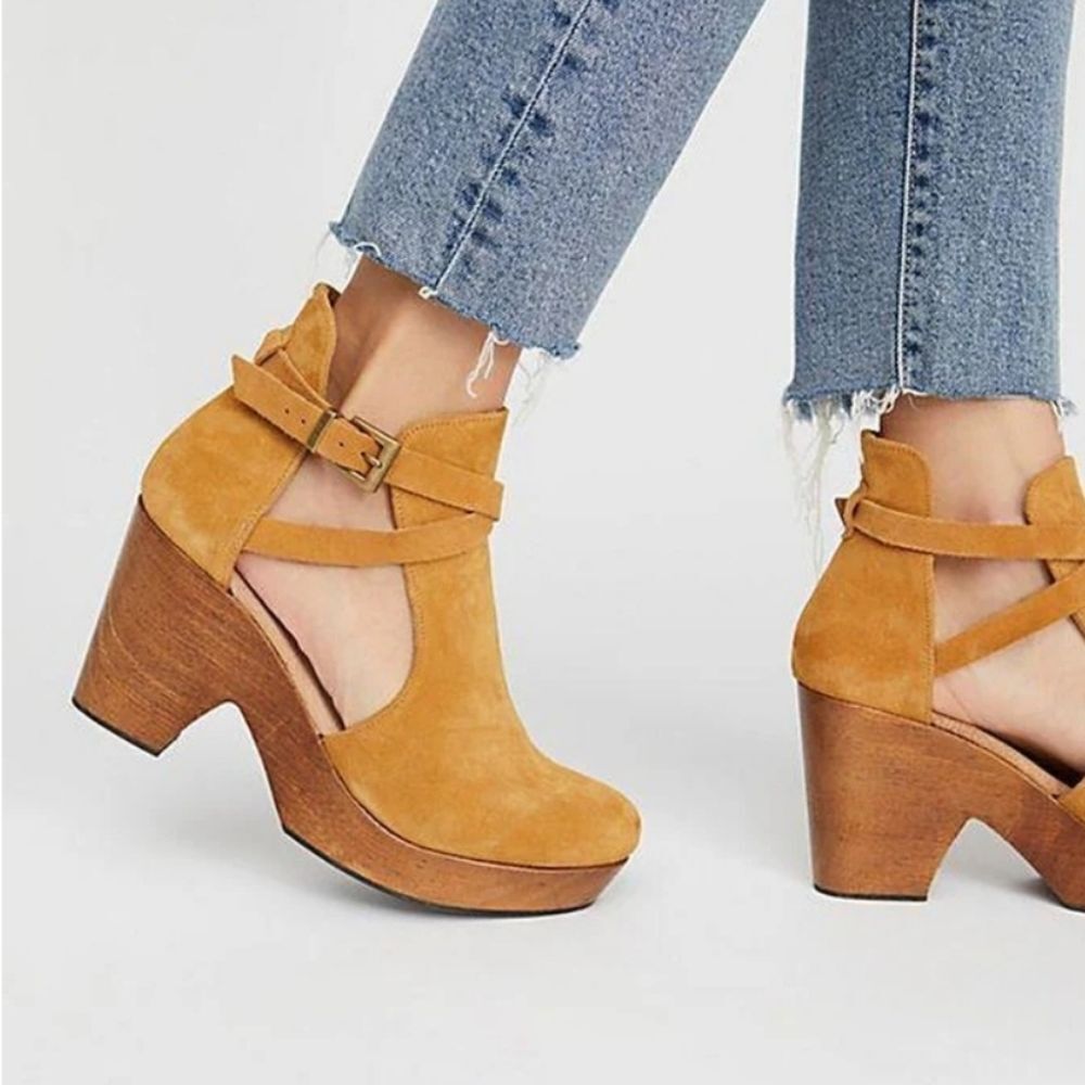 Free People Tan Suede Cedar Clog Size 41